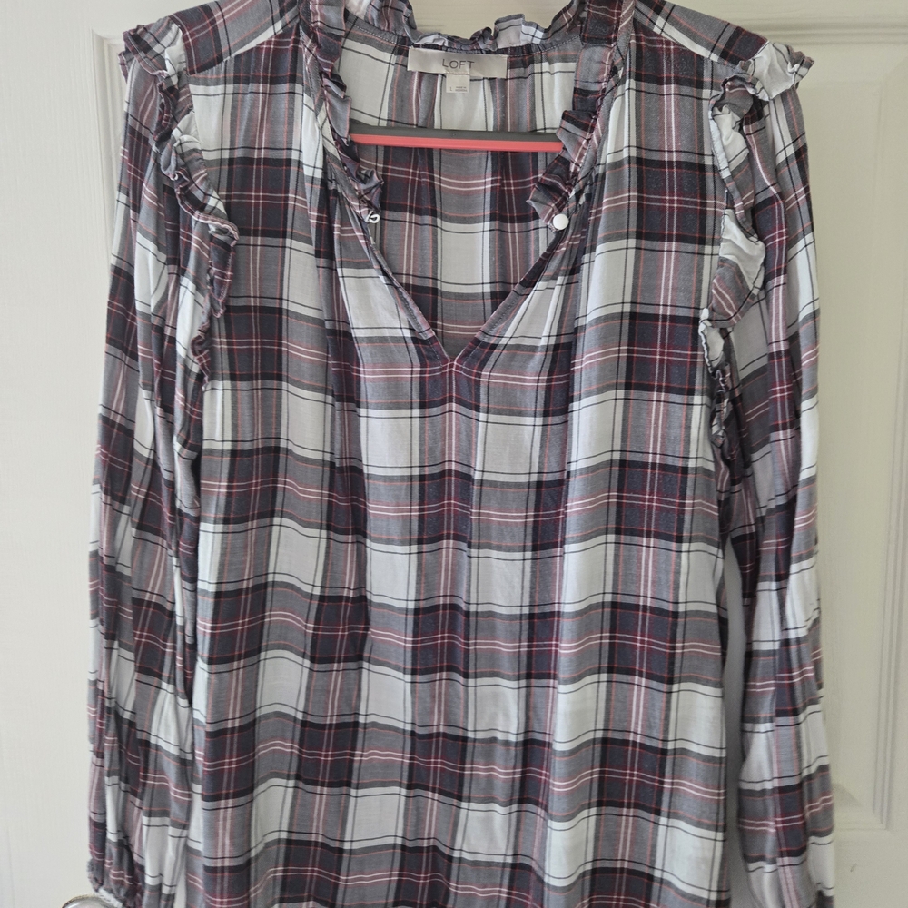 LOFT White and Black Ruffled Long Sleeve Blouse
